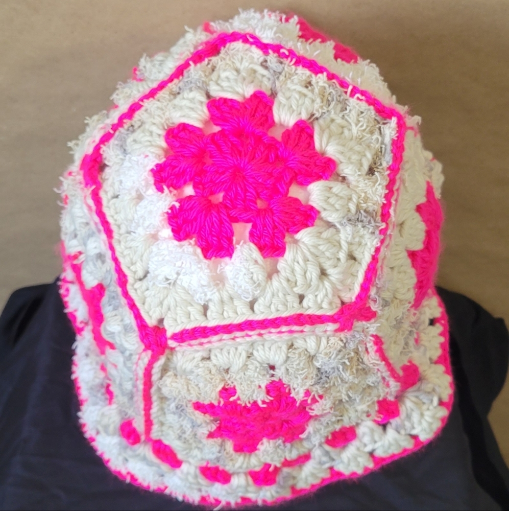 Bucket hat - Picture 3 of 4